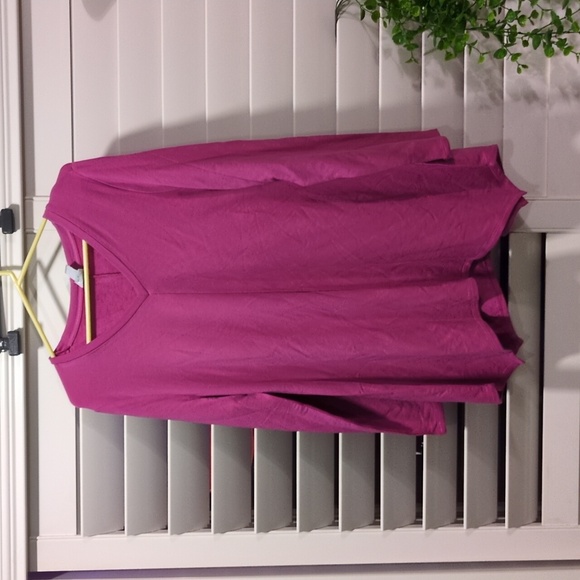 New Chico's Super Soft Zenergy Fuschia long Sleeves - Picture 1 of 7